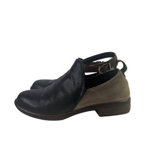 Naot Kamsin cutout bootie black tan size 37
